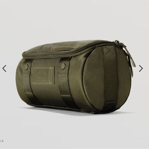 SOLD Dagne Dover Seul Dopp Kit Large Toiletry Makeup Bag